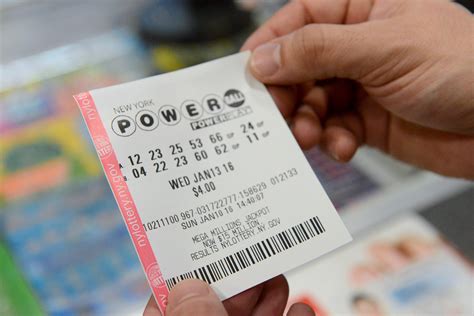 В США мужчина сорвал джекпот в лотерее благодаря бесплатному билету